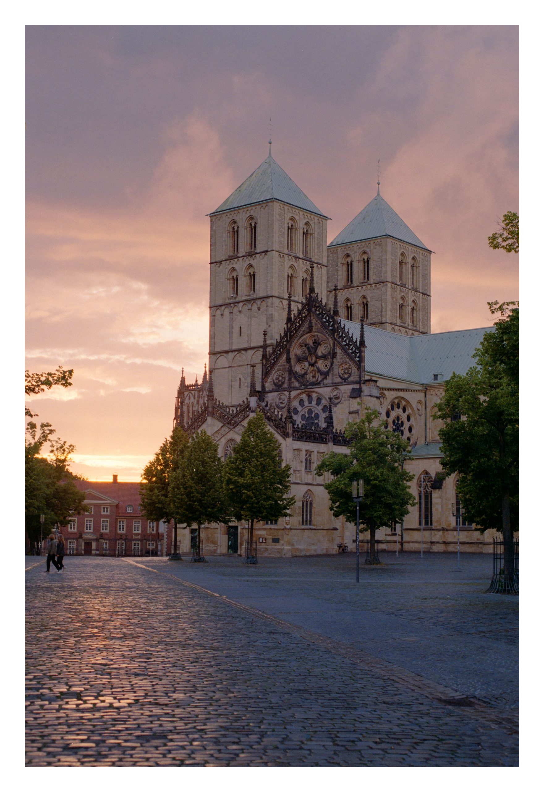 Sonnenuntergang am St.-Paulus-Dom in Münster